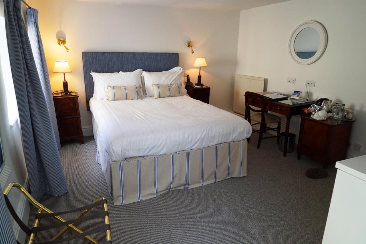 Cotswold House And - 